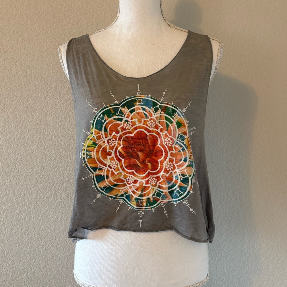 O'Neill Gray Tank Top with Vibrant Lotus Mandala size medium